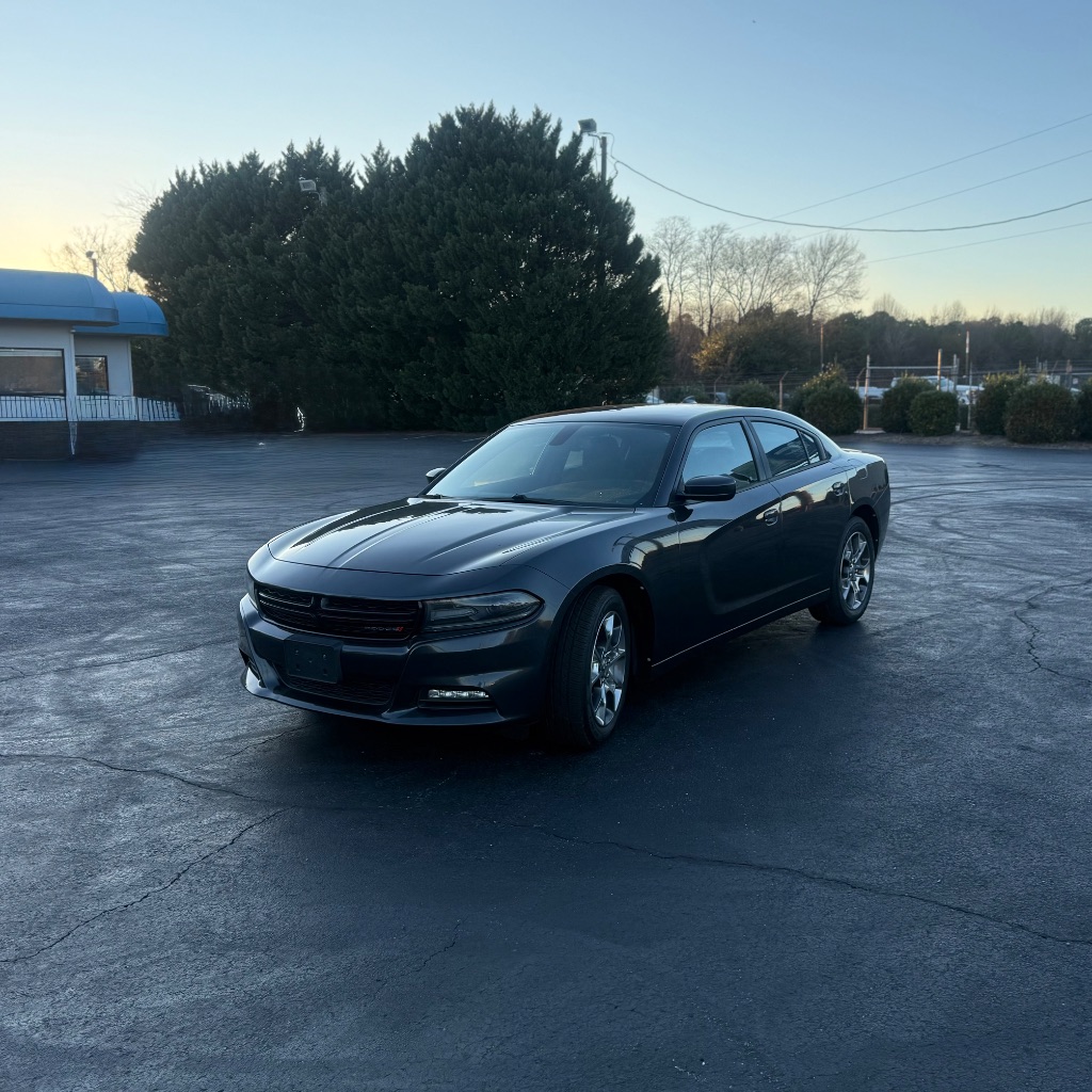 2017 Dodge Charger SXT's photo