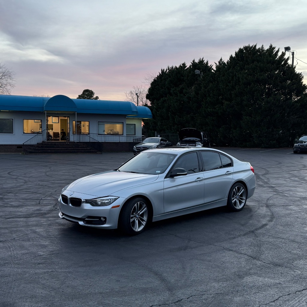 2013 BMW 3 Series 328i Sedan SULEV's photo