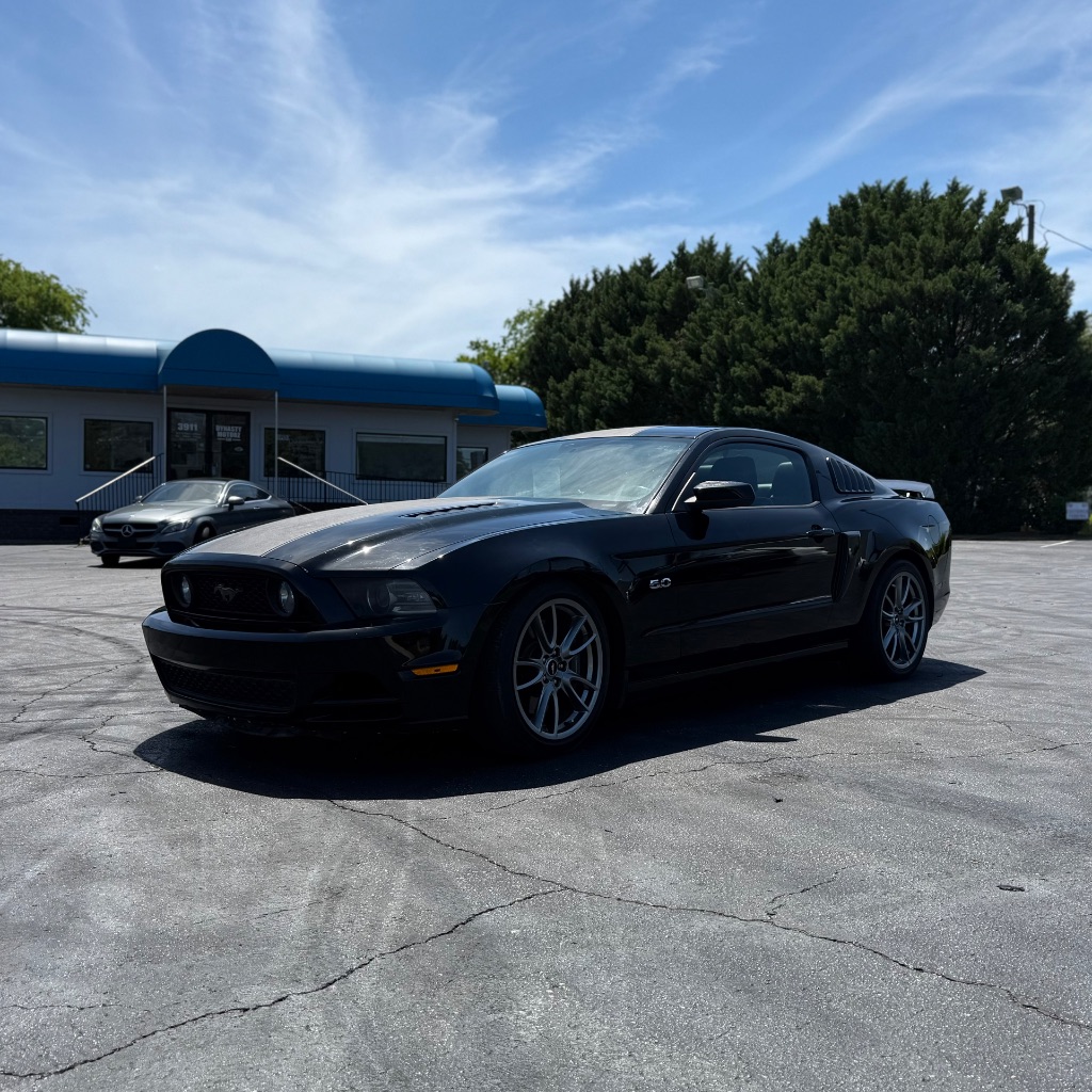 2014 Ford Mustang GT Premium's photo