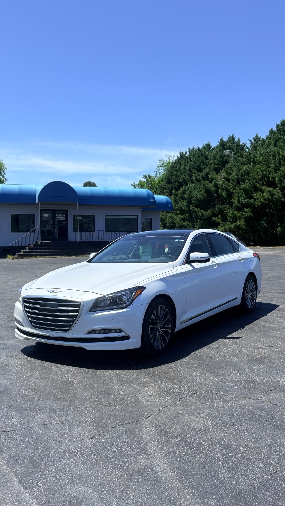 2016 Hyundai Genesis 3.8 RWD's photo